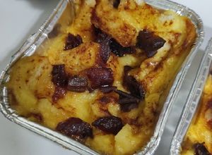 Foto resep Puding Roti Tawar Kurma Kukus untuk Sarapan/Cemilan MPASI 1+