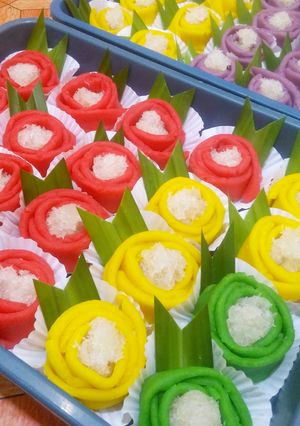 Foto resep Unti kelapa dadar gulung mawar