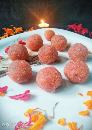 কাঁচা পেঁপের লাড্ডু (Kacha peper laddu recipe in bengali) রেসিপির প্রধান ছবি