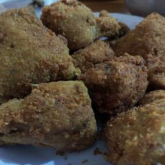 A picture of Deep fried chicken.