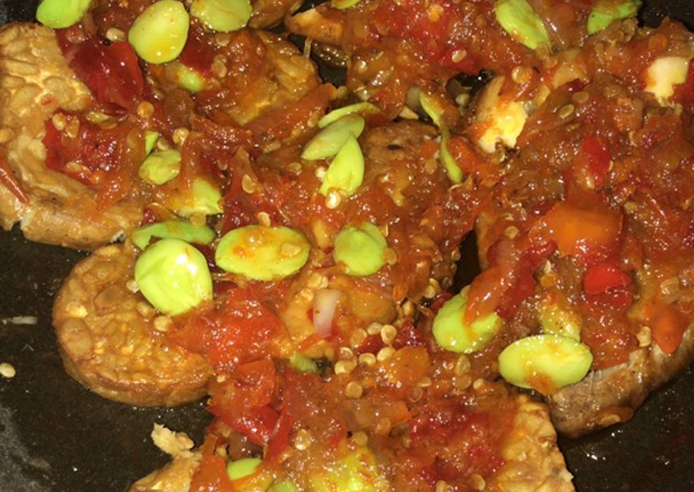 Langkah Mudah untuk Menyiapkan Ayam goreng penyet sambel bledos Anti
Gagal