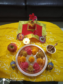કોકોનટ મોદક (Coconut Modak recipe in gujarati) રેસીપી મુખ્ય ફોટો