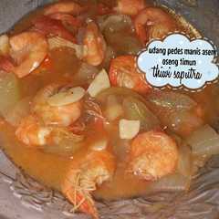 รูปของ Udang pedes manis asam oseng timun