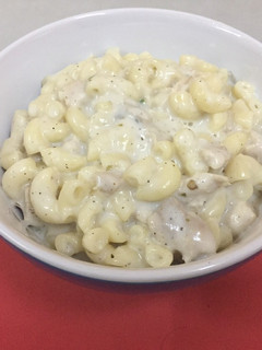 இத்தாலியின் ஒயிட் கீரிம் சீஸ் பாஸ்தா (italy white cream cheese pasta recipe in tamil) செய்முறை முக்கிய புகைப்படம்