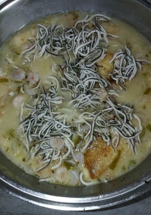 Foto principal de Merluza con gulas y gambas
