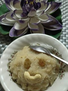 वरईच्या तांदळाचा शिरा (varaichya tandacha sheera recipe in marathi) रेसिपी चे मुख्य फोटो 