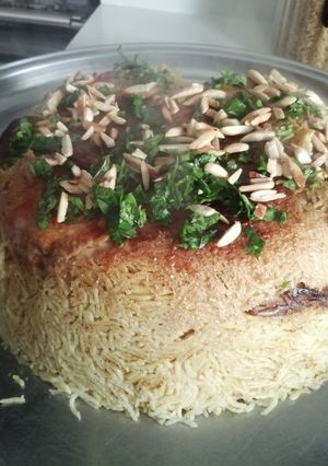 صورة لوصفة مقلوبة باذنجان والحمص