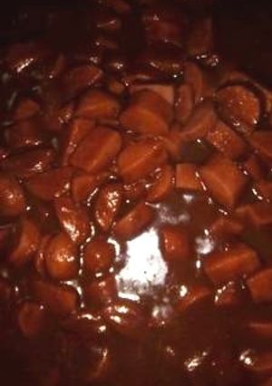 Una foto de Salchichas en adobo