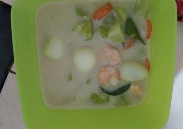 Sayur Lodeh Udang Telur Puyuh ala Bunda AL | MPASI 8 bulan