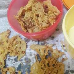 รูปของ Peyek kacang gurih dan garing