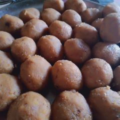 A picture of Mava ladoo.