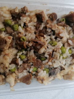 Una foto de Arroz con carne para perro