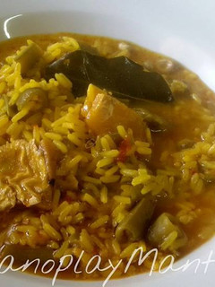 Una foto de Arroz caldoso con habas frescas y bacalao EN GME, F y G y tradicional