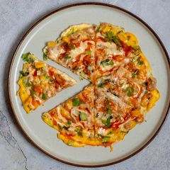 Vietnamese pizza 🍕 A picture of Vietnamese pizza 🍕.