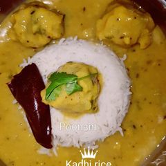 A picture of #Kadhi chawal.