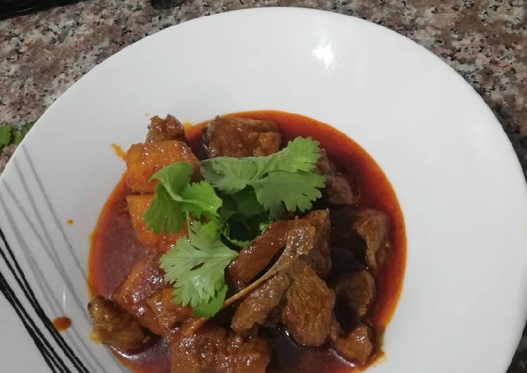 Step-by-Step Guide to Make Homemade Durban Mutton Curry