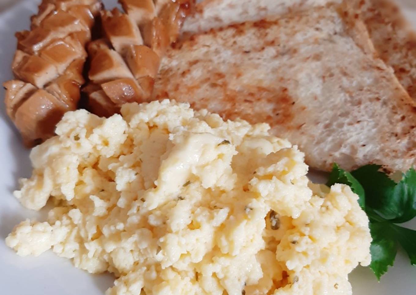 Orak-arik Telur (Scramble Egg) Keju Lembut