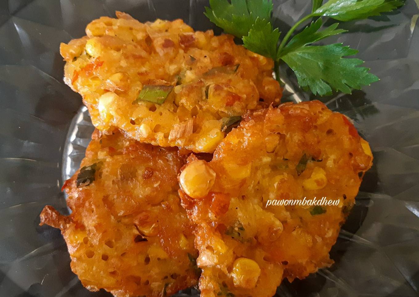 28. Bakwan Jagung Pedas 🌽