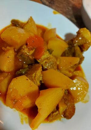 Una foto de Guiso de costillas con patatas