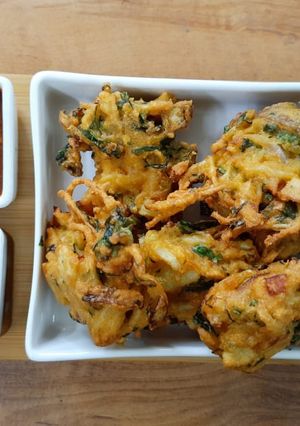 A picture of Noodles pakora.