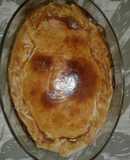 Tarta salada con relleno de salsa de chorizo