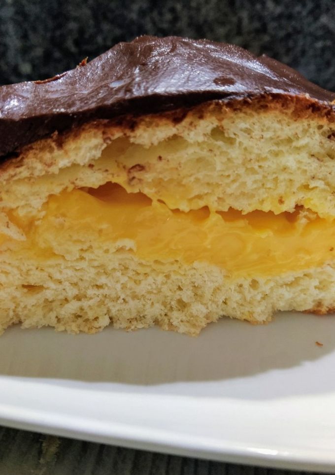 Una foto de Cuñas de crema con chocolate