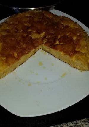 Foto principal de Tortilla de patatas (y ajo)