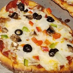 A picture of Yogurt Crust Pizzas.