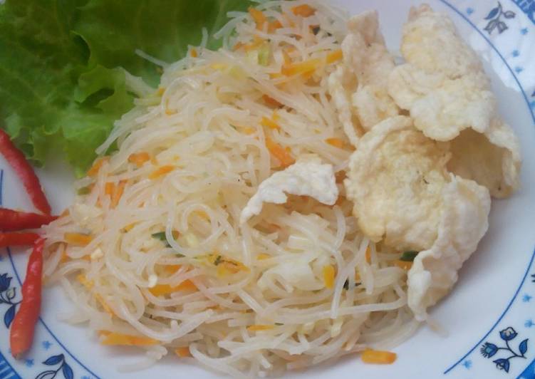 Resep Bihun Putih Campur Wortel &amp; Kol Sedaaap, Lezat Sekali