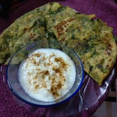Bathua aloo paratha A picture of Bathua aloo paratha.