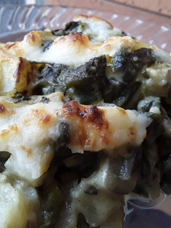 Una foto de Acelgas🌿 cremosas🧀🍶 gratinadas🍳