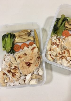 รูปของ “ข้าวหน้าไก่ย่าง”