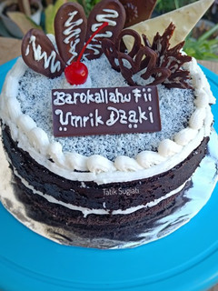 Foto resep Cake Ultah base Cake Brownies