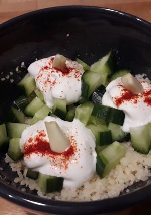 Uborkás kuszkusz tejföllel recept fotója