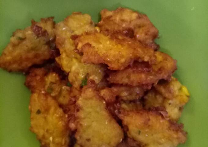 Bagaimana Menyiapkan Bakwan Jagung Tata, Bisa Manjain Lidah