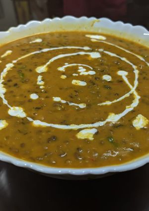ঘরোয়া পদ্ধতিতে ডাল মাখনি (Home style Daal makhni recipe in Bengali) রেসিপির প্রধান ছবি