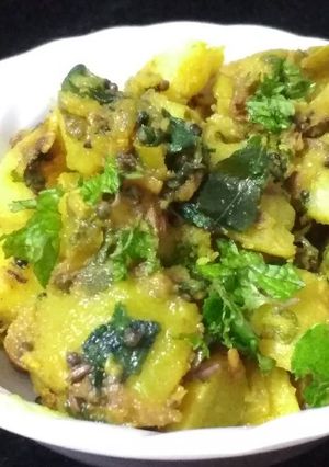 A picture of Batatyachi bhaji.
