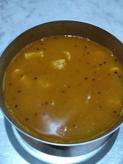 गट्टा करी (Gatta curry recipe in Hindi) रेसिपी मुख्य फोटो