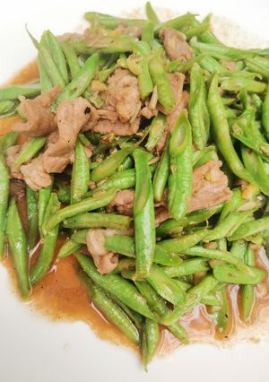 รูปของ ผัดถั่วฝักยาวกับหมู
