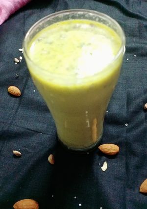 मसाला दूध (masala doodh recipe in Hindi) रेसिपी मुख्य फोटो