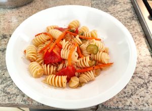 Foto di Fusilloni alle verdure tricolore (vegetariano)