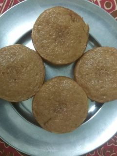 સ્ટીમ કપ કેક(Steam Cup Cake Recipe in Gujarati) રેસીપી મુખ્ય ફોટો