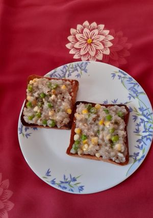 A picture of Bread Toast With Barley Spread.