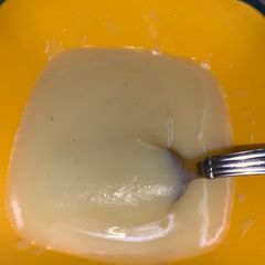 A picture of Potato and leek soup.