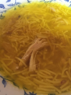 Una foto de Sopa de pollo con fideos “Apto para personas con diabetes”