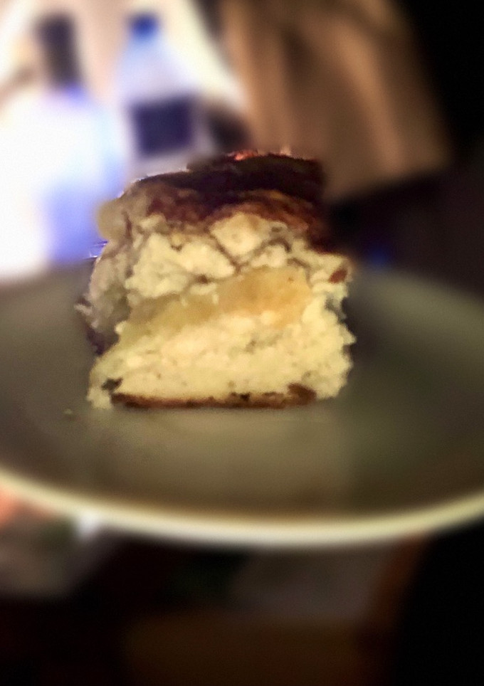 Una foto de Pastel de yogur y manzana fitness 🍦🍏🍰