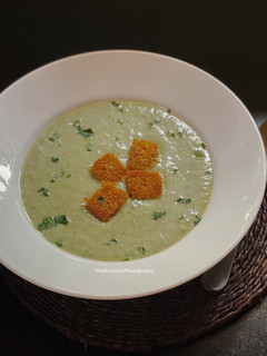 A picture of Garlic Soup in Italian style.