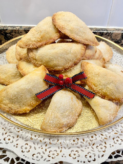 Una foto de Empanadillas de anís rellenas con dulce de Boniato
