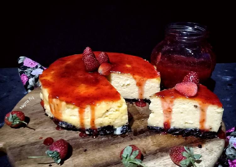Bagaimana Membuat Strawberry Cheesecake (baked), Enak