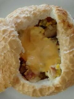 Töltött zsemle egyszerűen recept fotója